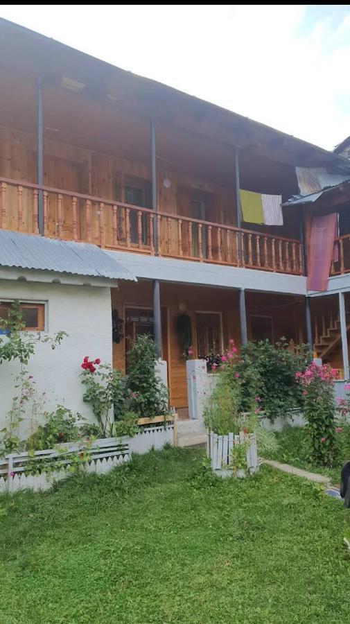 Guest House-Waterfall Chokhuldi Dış mekan fotoğraf